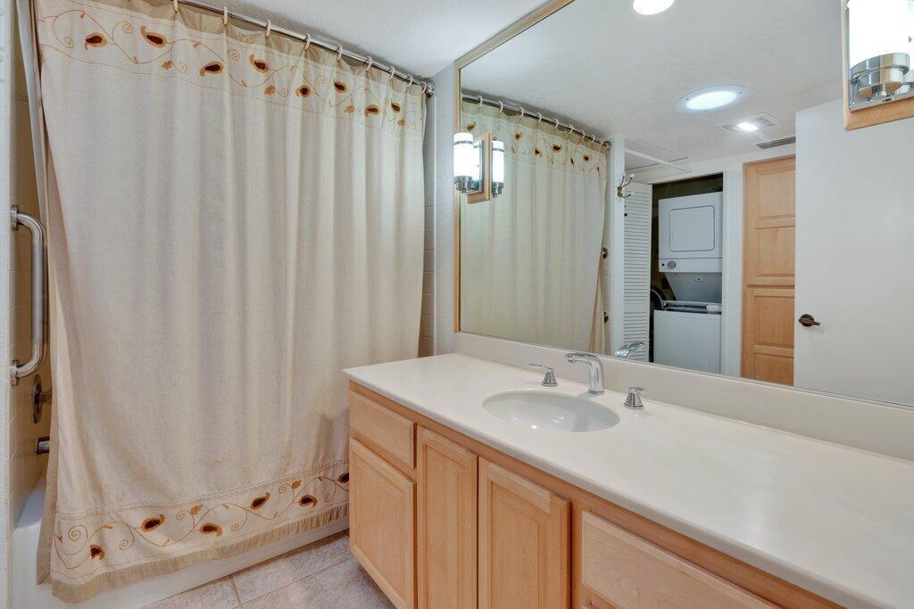 Building Photo - 77563 Woodhaven Dr S
