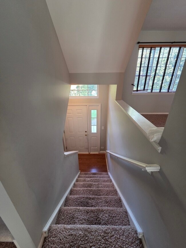 Building Photo - 422 Cary Woods Cir