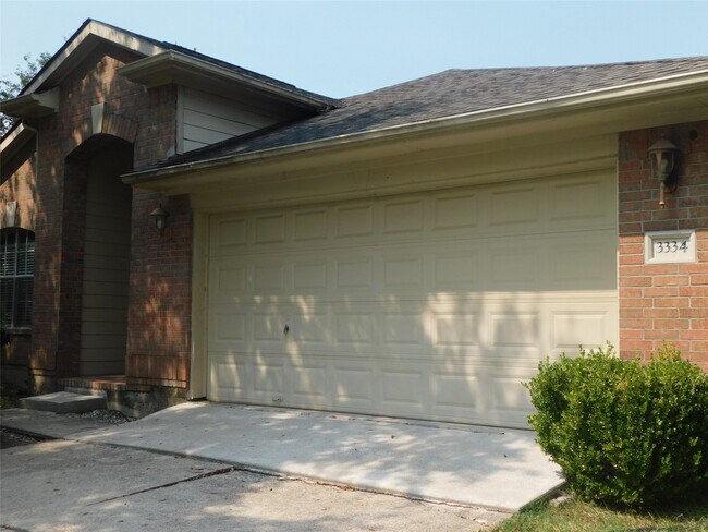 Building Photo - 3334 Pebble Beach Ln