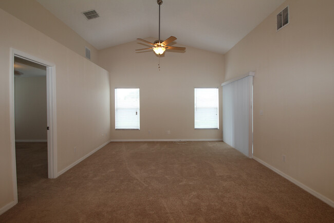 Building Photo - Great 3/2 in Estates of Lake Charles