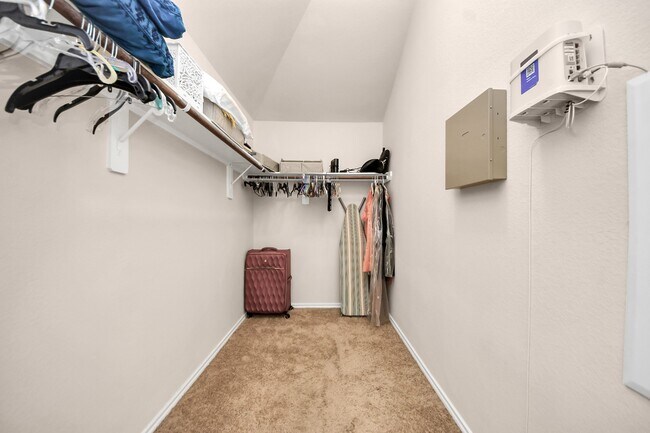 Building Photo - 13810 Beckledge Ln