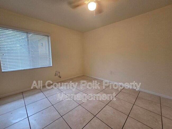 Building Photo - 210 Leelon Rd