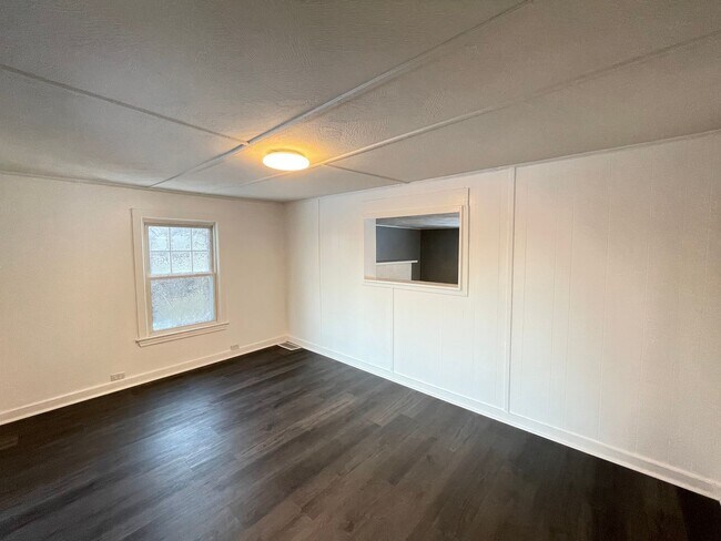 Building Photo - 24 Grandview Rd