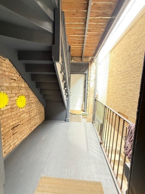 Building Photo - 3757 W Le Moyne St