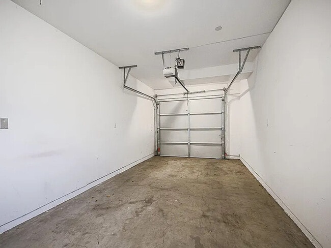 Building Photo - New Construction North Hollywood, 4 Bedroom 3 Bathroom