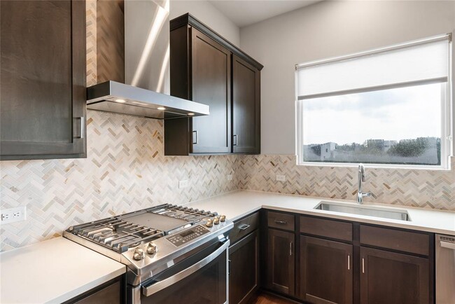 Building Photo - 7913 Floracita Ln