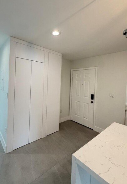 Building Photo - 4808 NW 114th Ave