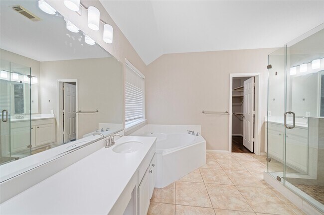 Building Photo - 18502 Eden Trails Ln