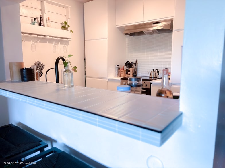 Building Photo - 5460 White Oak Ave