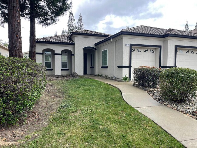 Building Photo - Immaculate 4br Pet Friendly Home in Morada