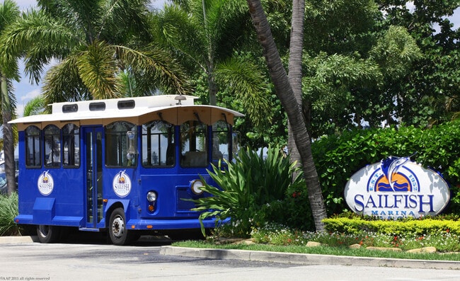 Building Photo - 5310 N Ocean Dr