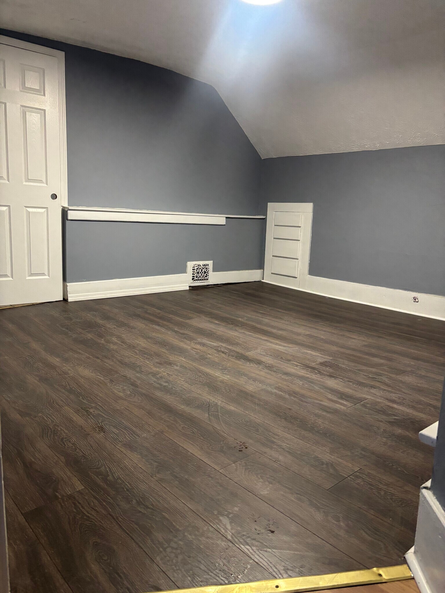 Building Photo - 721 Sumner St