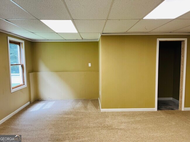 Building Photo - 70 Indian Bluff Dr