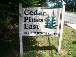 Building Photo - 214 White Dr