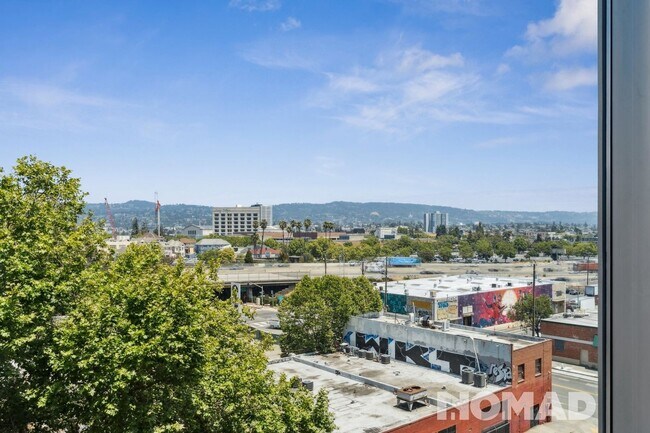 Building Photo - Large 1 Bedroom in Jack London Oakland w/ ...