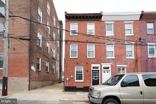 Building Photo - 1722 Blair St