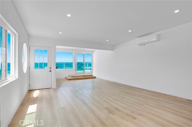 Building Photo - 3600 The Strand