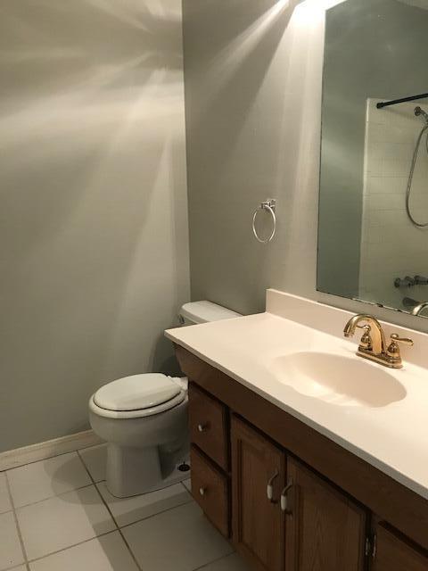 Building Photo - 5825 Reinke Dr