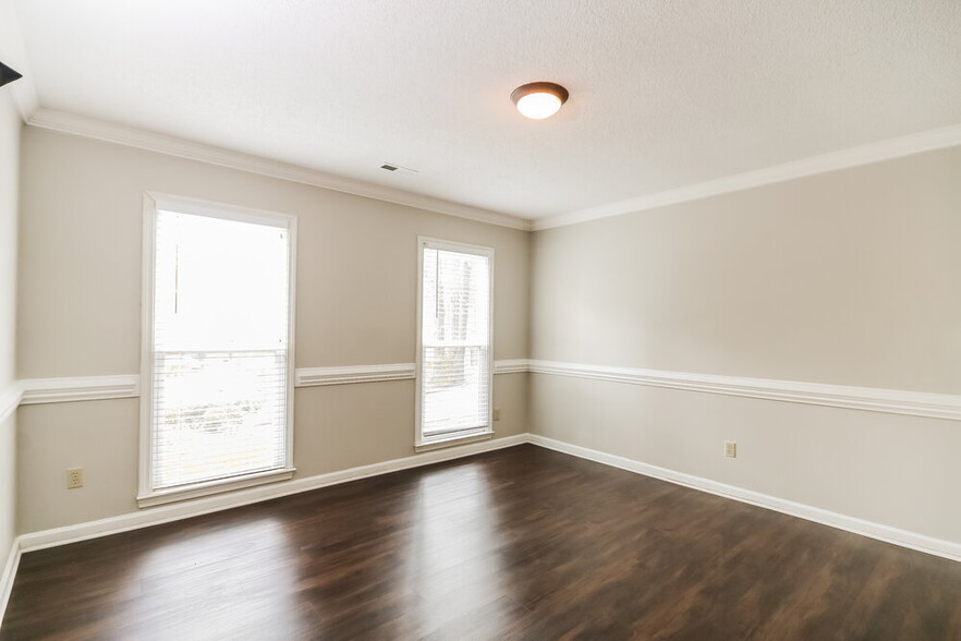 Building Photo - 9915 Manbey Ct