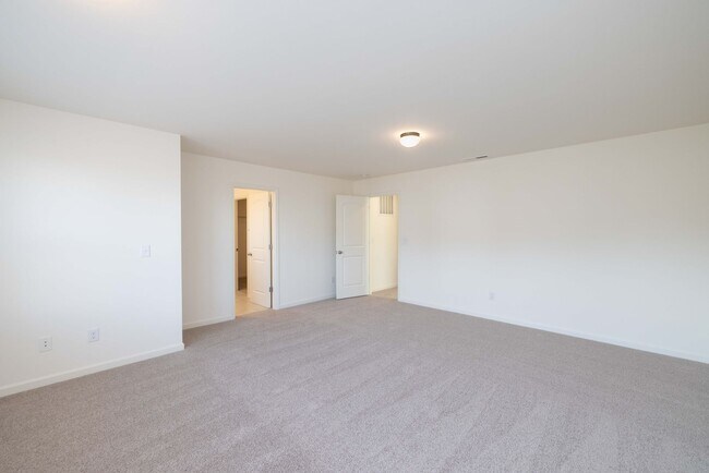 Building Photo - 4 Bedroom Home Piedmont School District - ...
