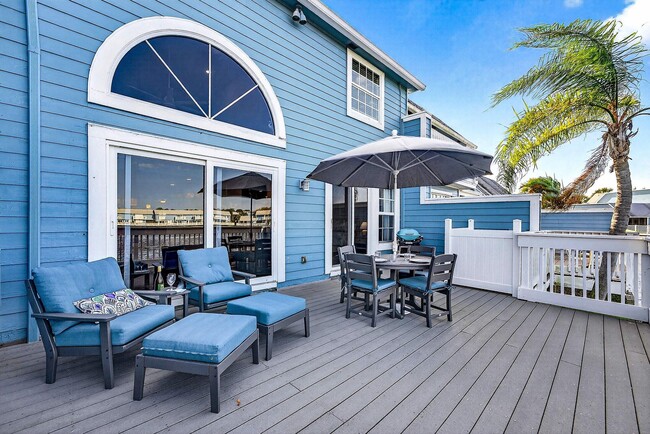 Building Photo - 812 Ocean Dunes Cir