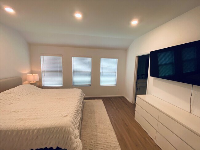 Building Photo - 17210 Daylily Dune Wy