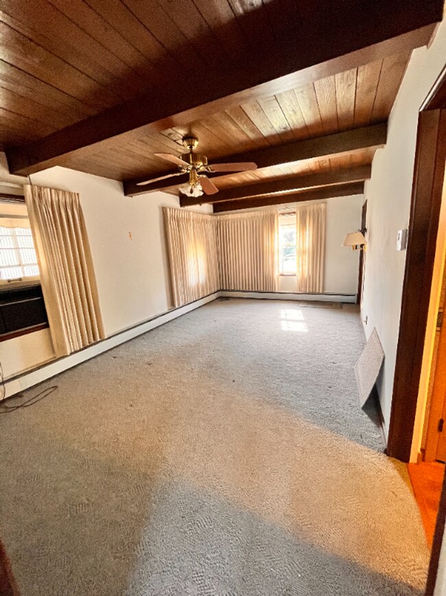 Building Photo - 5606/5610 Badger Court