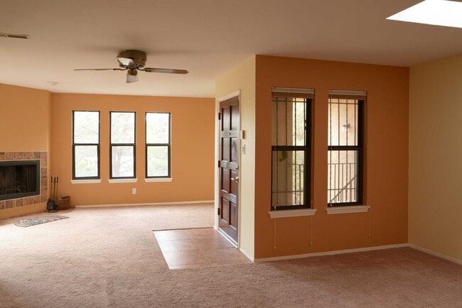 Building Photo - Beautiful Apartment at Los Pueblos de Santa Fe