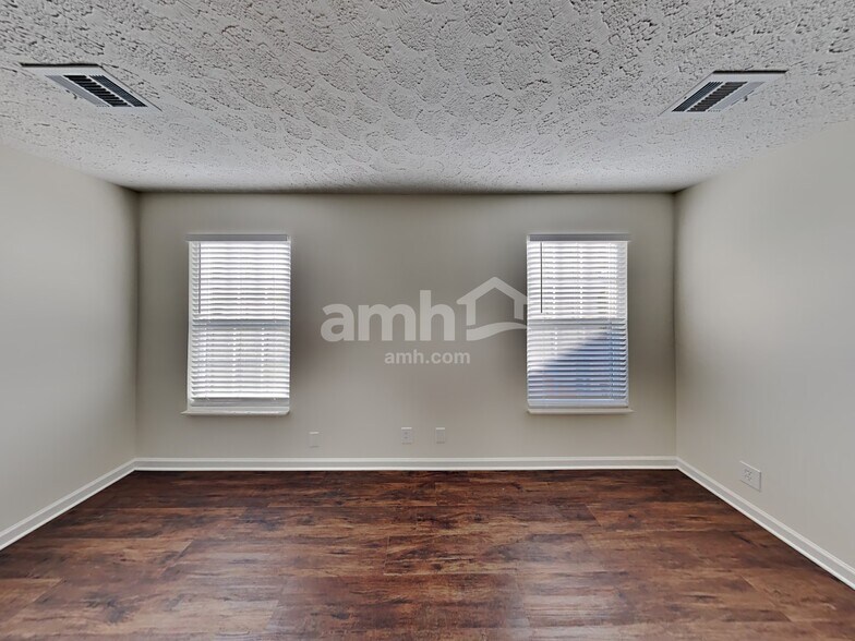 Building Photo - 2992 Brisbane Dr