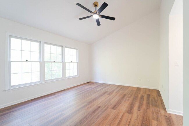 Building Photo - Fabulous Home in Aquia Harbor