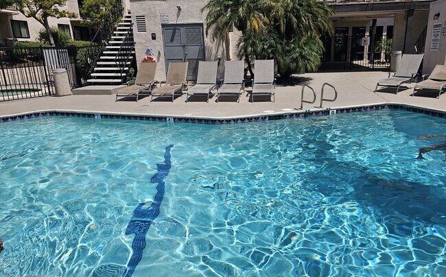 Building Photo - 6780 Friars Rd