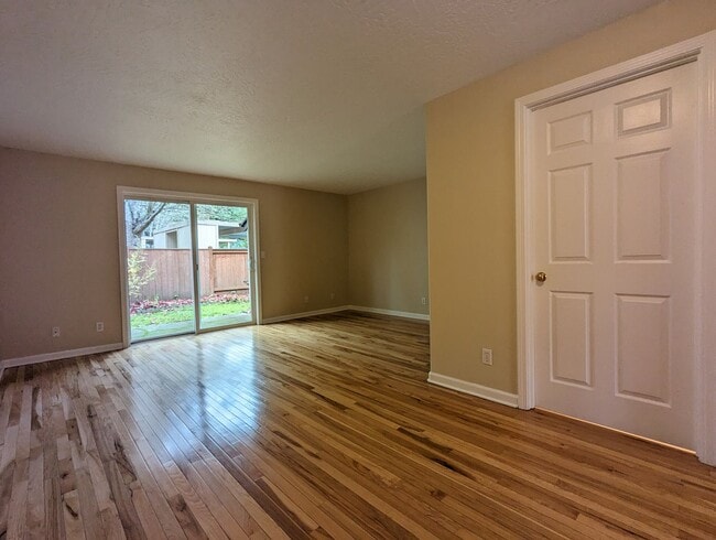 Building Photo - Beautiful 2-Bedroom, 1.5-Bath Condo. Landscaping included!