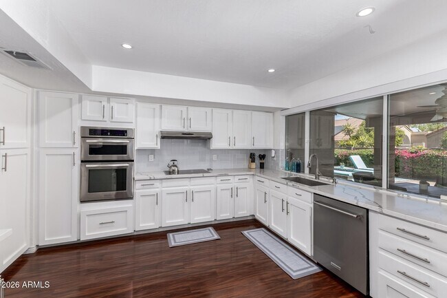 Building Photo - 11401 N 45th Pl