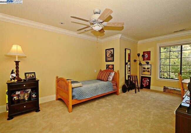 Building Photo - 5045 Blackhawk Dr
