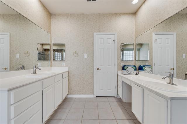 Building Photo - 4205 Tiffany Dr