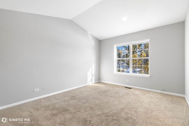 Building Photo - 313 Cromwell Ct