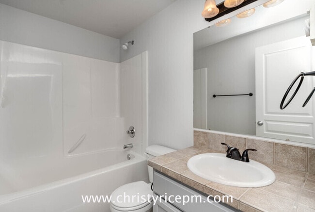 Building Photo - 26143 242nd Ct SE