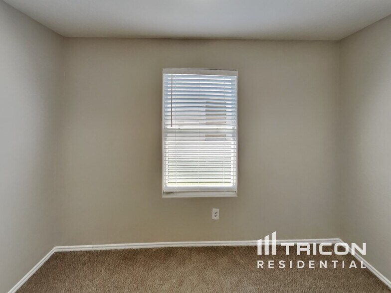 Building Photo - 614 Harpswell Ln