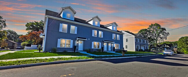 Building Photo - 409 Woodmont Ave