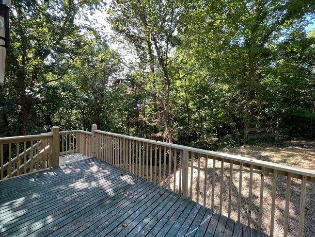 Building Photo - Private Wooded Views - Move-In Ready!