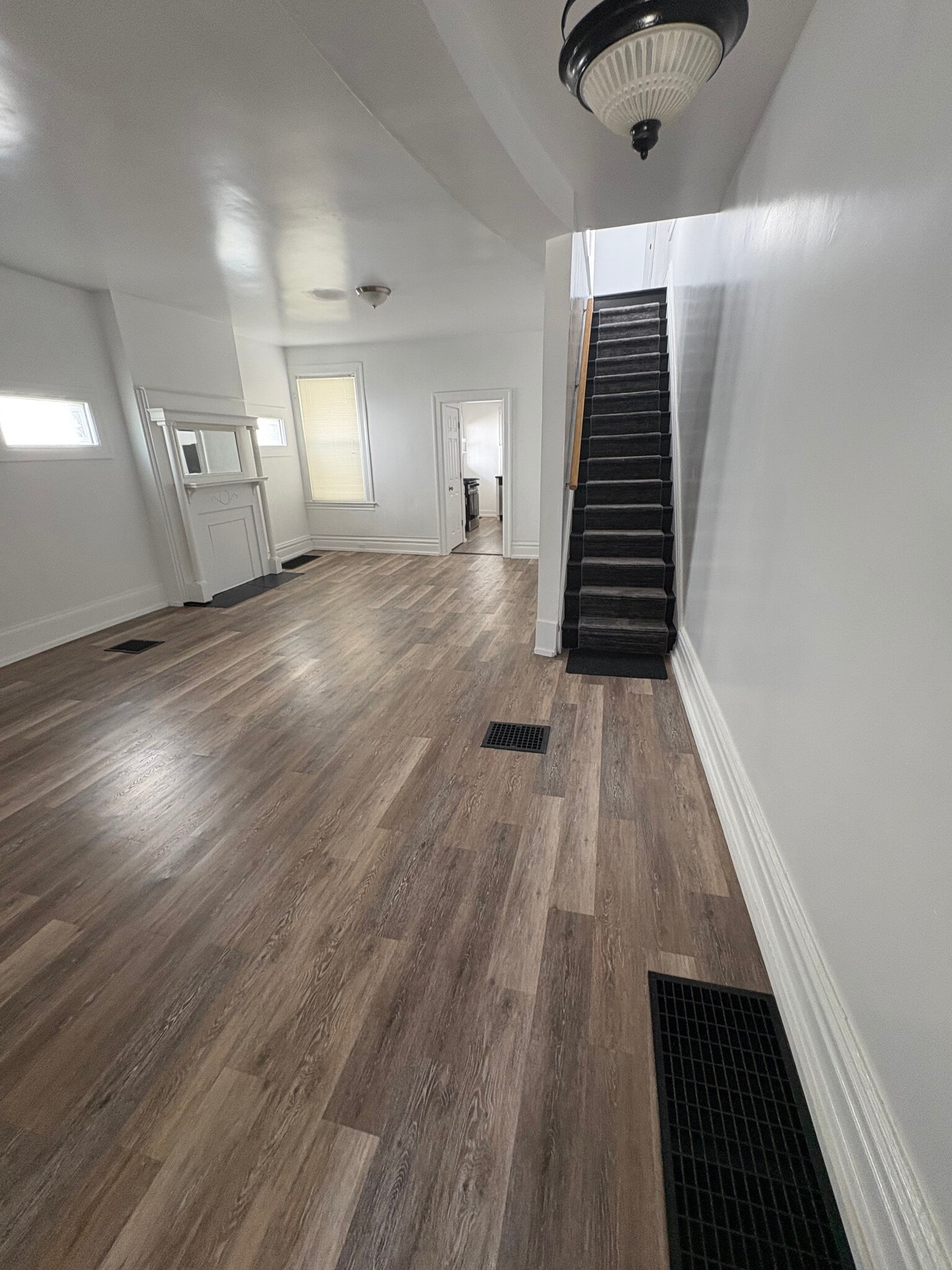 Building Photo - 1521 Alton St