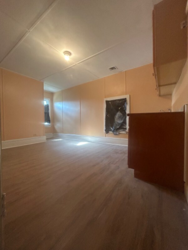 Building Photo - 3304 E 55th St