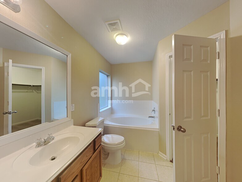 Building Photo - 30611 S Sulphur Creek Dr