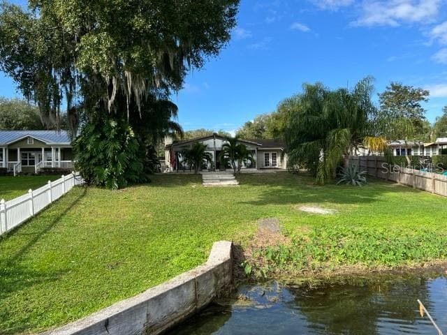 Building Photo - 2615 S Crystal Lake Dr