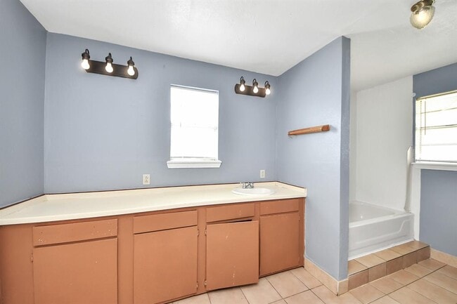 Building Photo - 13710 Brownsville St