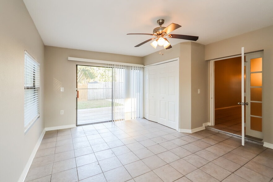 Building Photo - 1406 Woodstork Dr