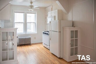 Building Photo - 3902 W Argyle St