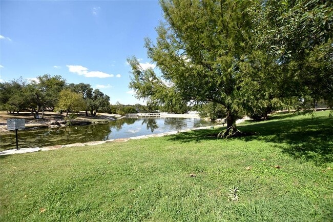 Building Photo - 609 Rollingway Dr