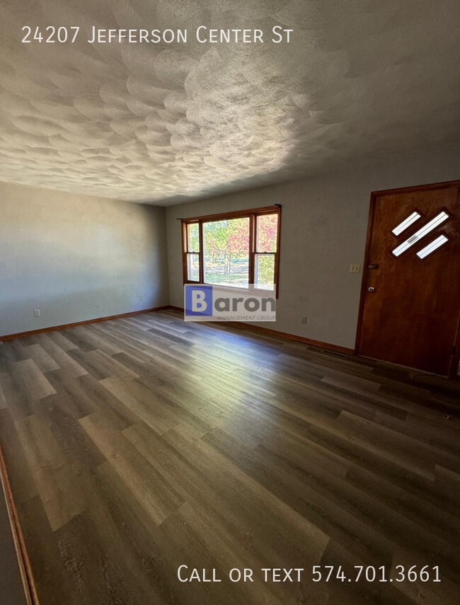 Building Photo - 24207 Jefferson Center St