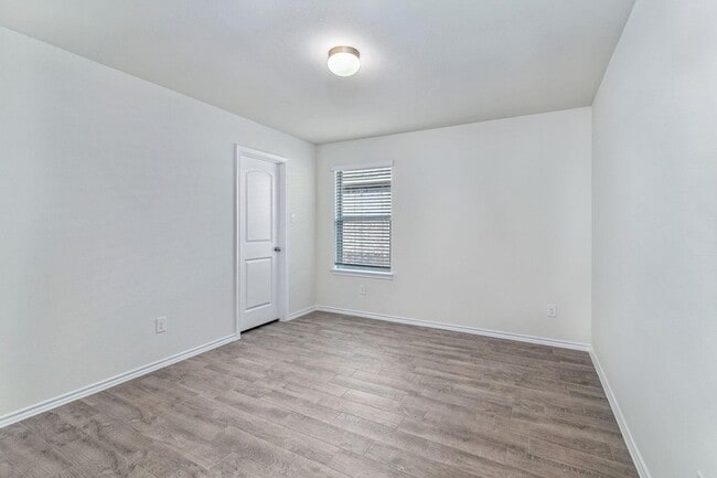 Building Photo - 4317 Cordata Dr